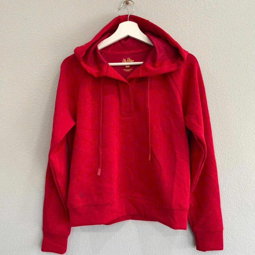 NWOT LILLY PULITZER Upf 50+ Kendy Pullover In Malbec Red